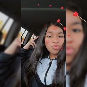 Meet your Posher, Andrea